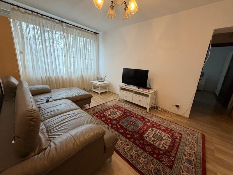 Baba Novac, langa Parc IOR, Campia Libertatii, metrou Titan.